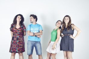 Fernanda, Tiago, Mari Ribeiro e Mari Campa, da ONG Imagina: “Nós quase falimos três vezes em dois anos. Aprendemos a encarar as dificuldades com leveza e praticidade. Precisamos de grana? Então vamos atrás. Sem drama”