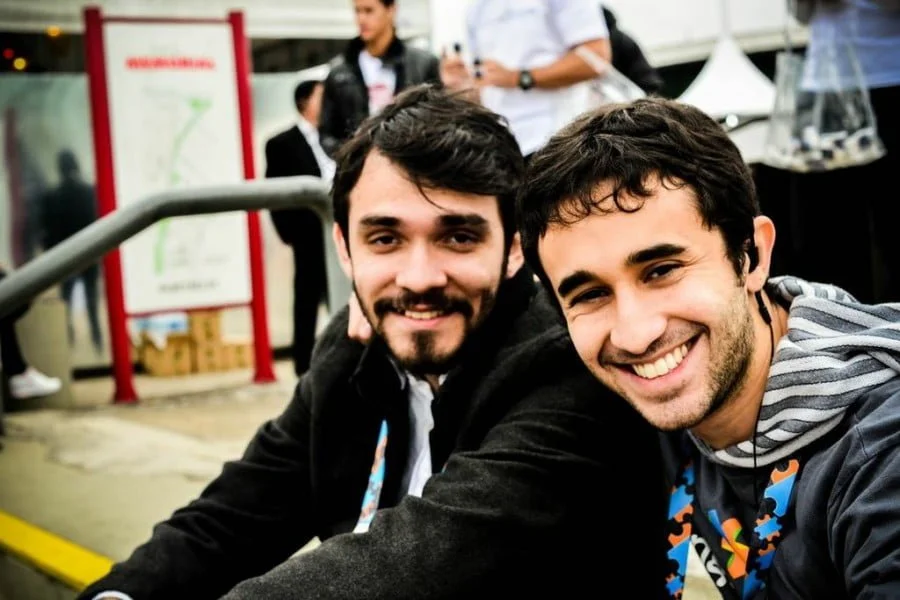 Os sócios Marcelo Henrique e Gabriel. Perfis que se complementam