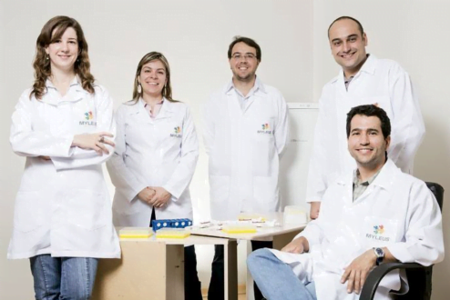 Equipe de pesquisadores da Myleus (foto: reprodução do site Galileu).