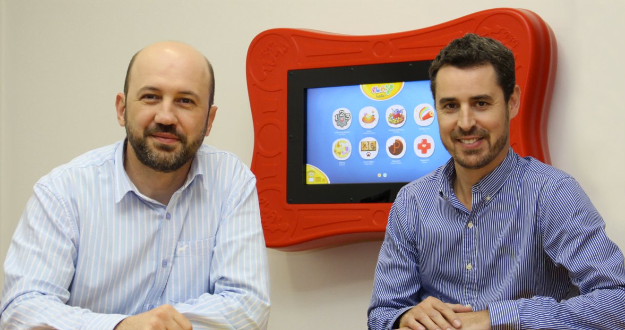 Marlon e Jean, sócios da PlayMove, startup que investe em brinquedos tecnológicos e games para crianças.