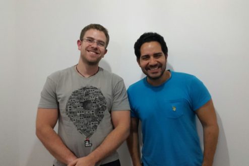André Nery e Guilherme Alves dividem um apartamento e a sociedade no Panela.