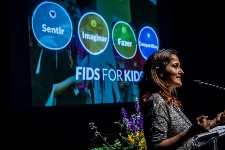 Kiran fala no encontro do Escolas Transformadoras, em São Paulo (foto: Rodolfo Goud).