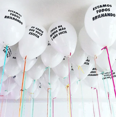 Em seu perfil no Instagram, Felipe Morozini mostra os "Balões que falam". 