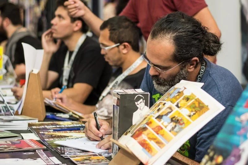 A CCXP, que começou com mais quadrinistas do que a ComicCon San Diego, deve alcançar 300 autores este ano.