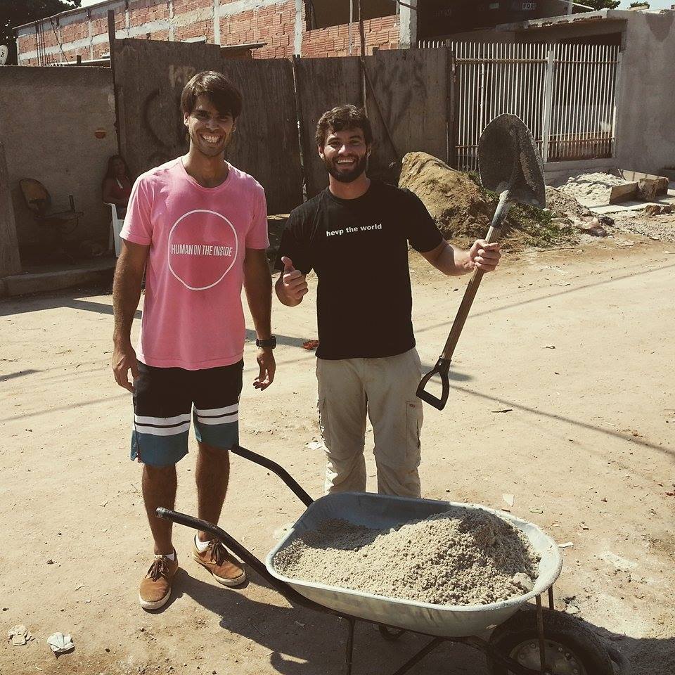 Lucas e Juriel, amigos de infância e sócios na Hevp.