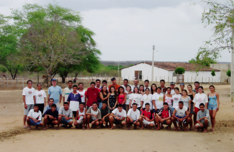 Alunos do PRECE, no Ceará, uma iniciativa educacional que começou numa casa de farinha desativada e hoje atinge 500 estudantes em quatro cidades da região.