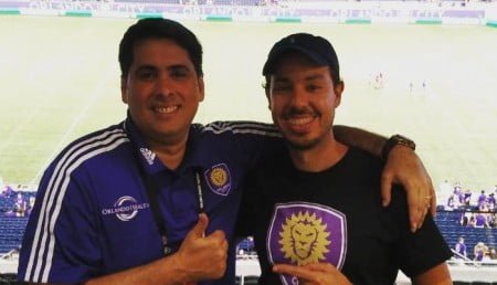 Gustavo Caetano contar em seu perfil no LinkedIn sobre encontros com empreendedores, como com Flavio Augusto (criador do Orlando City).