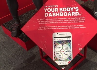 A Under Armour mostrou um aplicativo para celular que te ajuda a controlar sua saúde com o uso de uma pulseira e mostra dicas e comparativos com atletas no mundo inteiro.