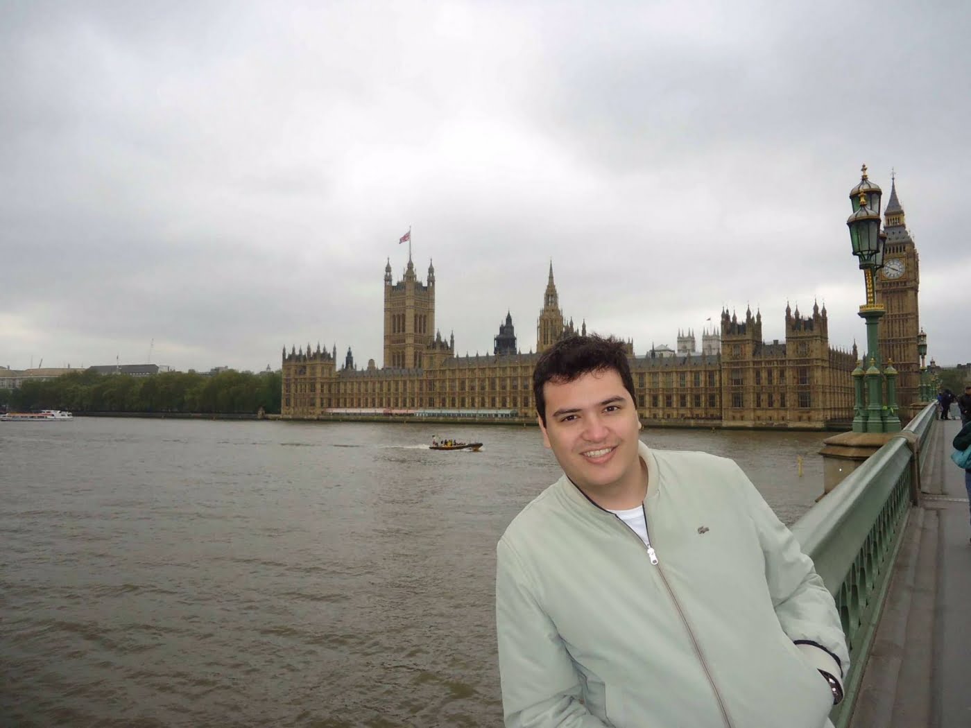 Marcus Afonso passou dois anos em Londres e, ao voltar, sentiu um choque cultural às avessas.