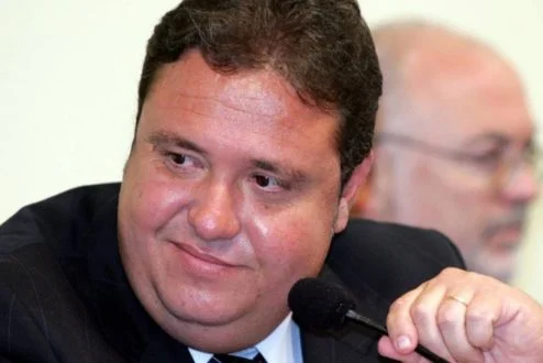 João Claudio Genú, tesoureiro de campanhas do PP, está preso desde maio e negocia delação premiada na Lava Jato.