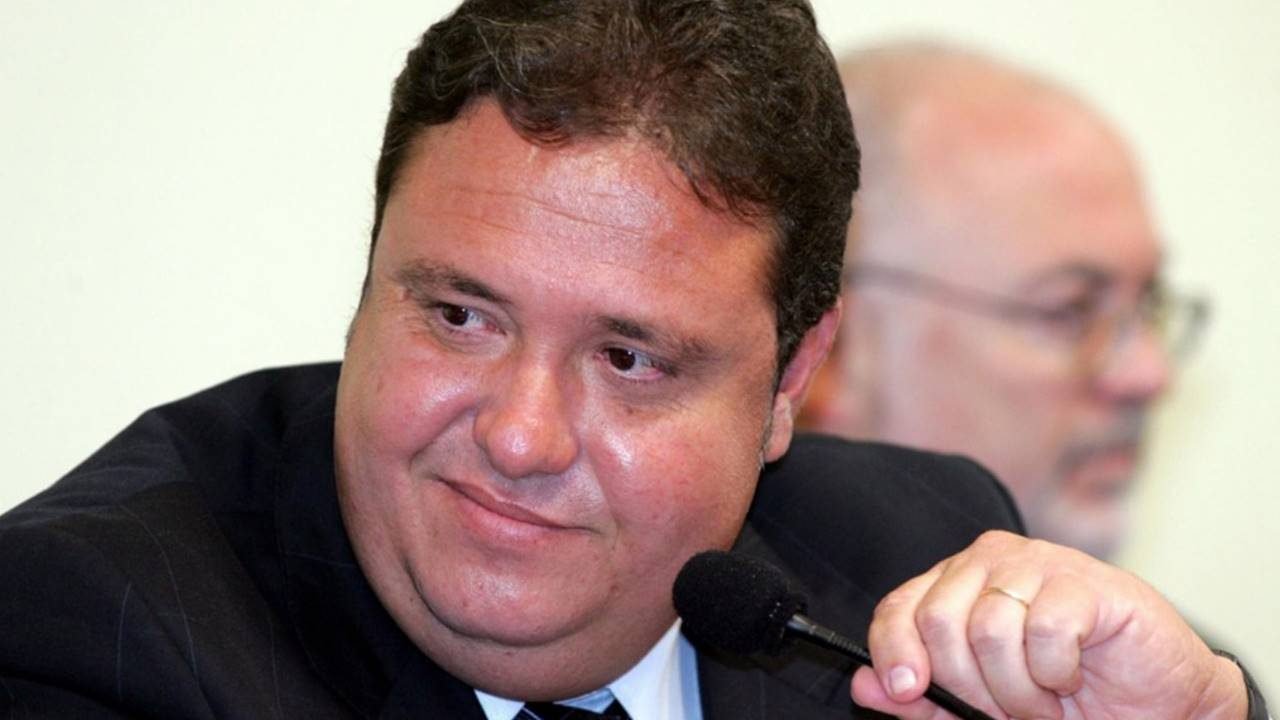 João Claudio Genú, tesoureiro de campanhas do PP, está preso desde maio e negocia delação premiada na Lava Jato.