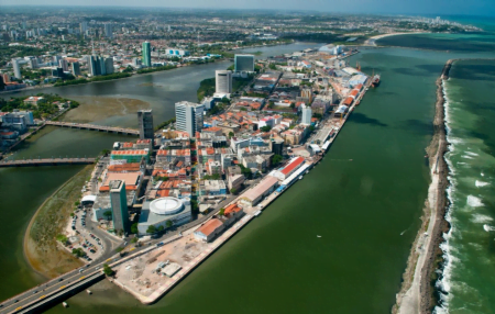 O Porto Digital fica numa ilha, no Bairro do Recife, e ajudou a revitalizar o local.