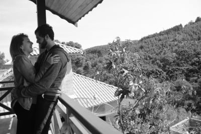 Filipe com sua agora noiva, Lívia, pedida em casamento em Monte Verde.