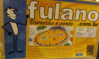 Jogo de tabuleiro inspirado nas enquetes e quizes do Fulano.com.br 