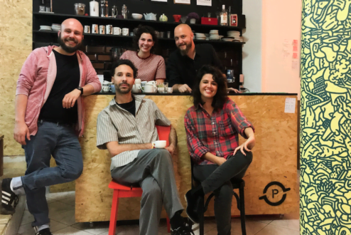 Maurício, Eduardo, Carol, Lucas e Fran: os associados do Preto Café, agora no Largo do Arouche.
