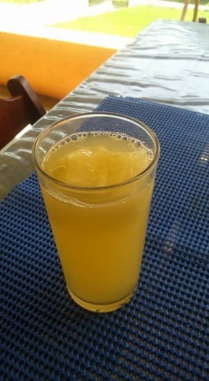 A limonada adoçada com pedras de caldo de cana congeladas é uma criação Garaparia, por 5 reais. 