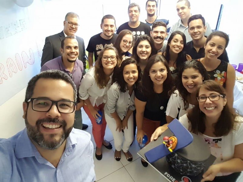 Billy Nascimento, à frente do time na comemoração dos 7 anos de vida da Forebrain.