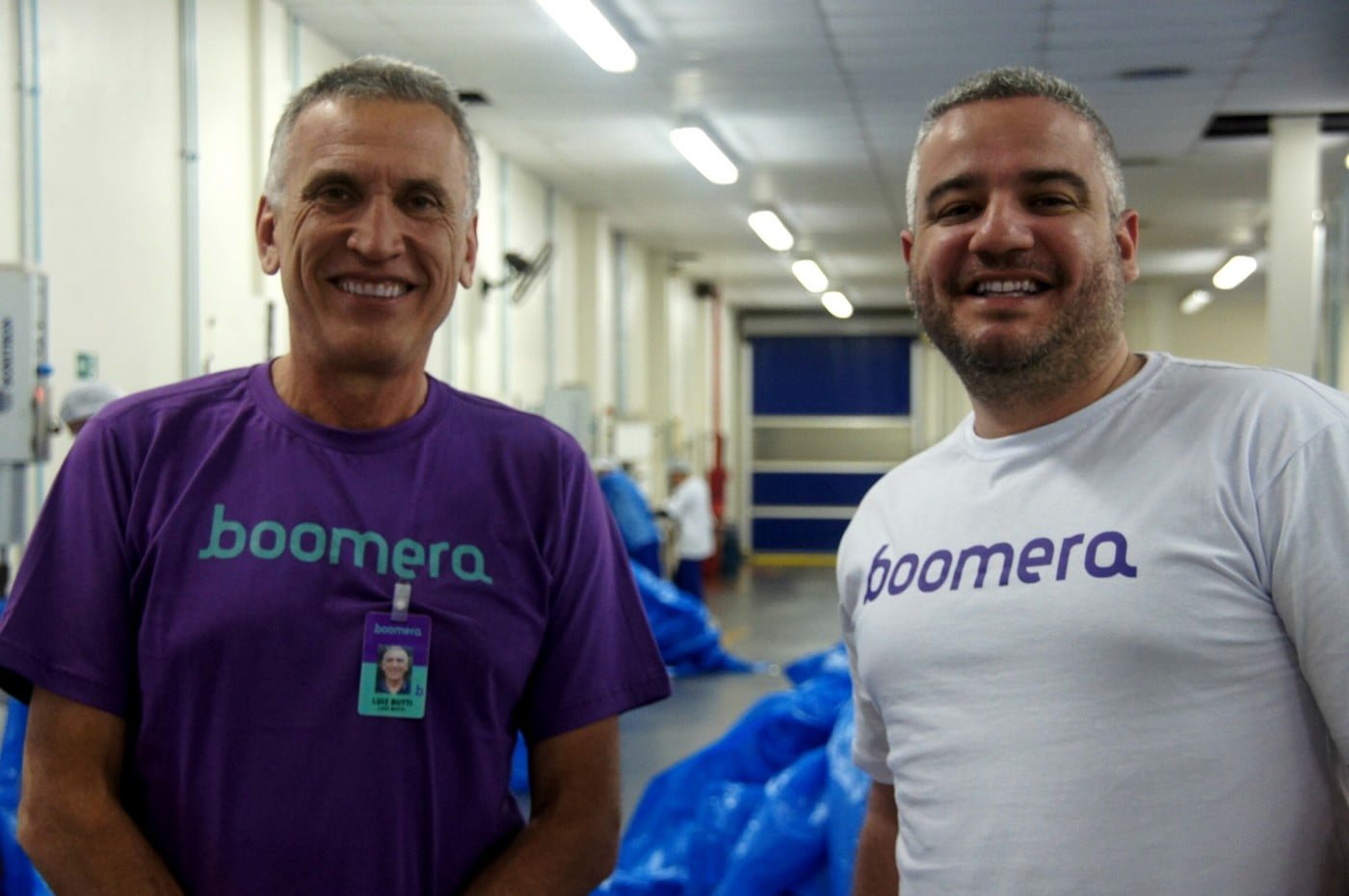 Luiz Butti, que desistiu da aposentadoria para empreender na Boomera, ao lado do fundador Guilherme Brammer.