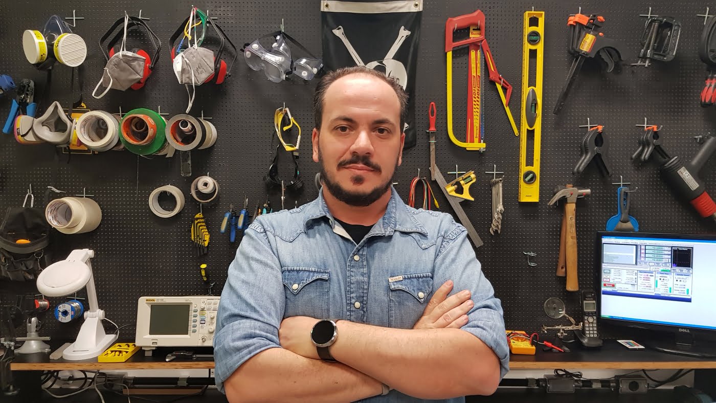 Nagib Nassif Filho na Bolha: o estúdio tem 12 makers e um lab de software e hardware para desenvolver projetos únicos.