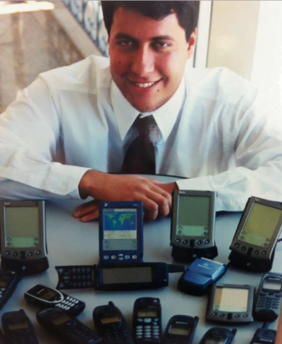 Fabrício Bloisi, fundador e CEO da Movile, em 1998, quando vendia jogos e música para operadoras de celular via SMS.