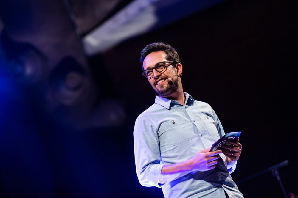 Rodrigo fala sobre a dificuldade de equilibrar palestrantes homens e mulheres. Para ele, estamos cercados por referências que trazem um universo enviesado de exemplos bem-sucedidos de homens brancos (fotos: Fernando Cavalcanti).