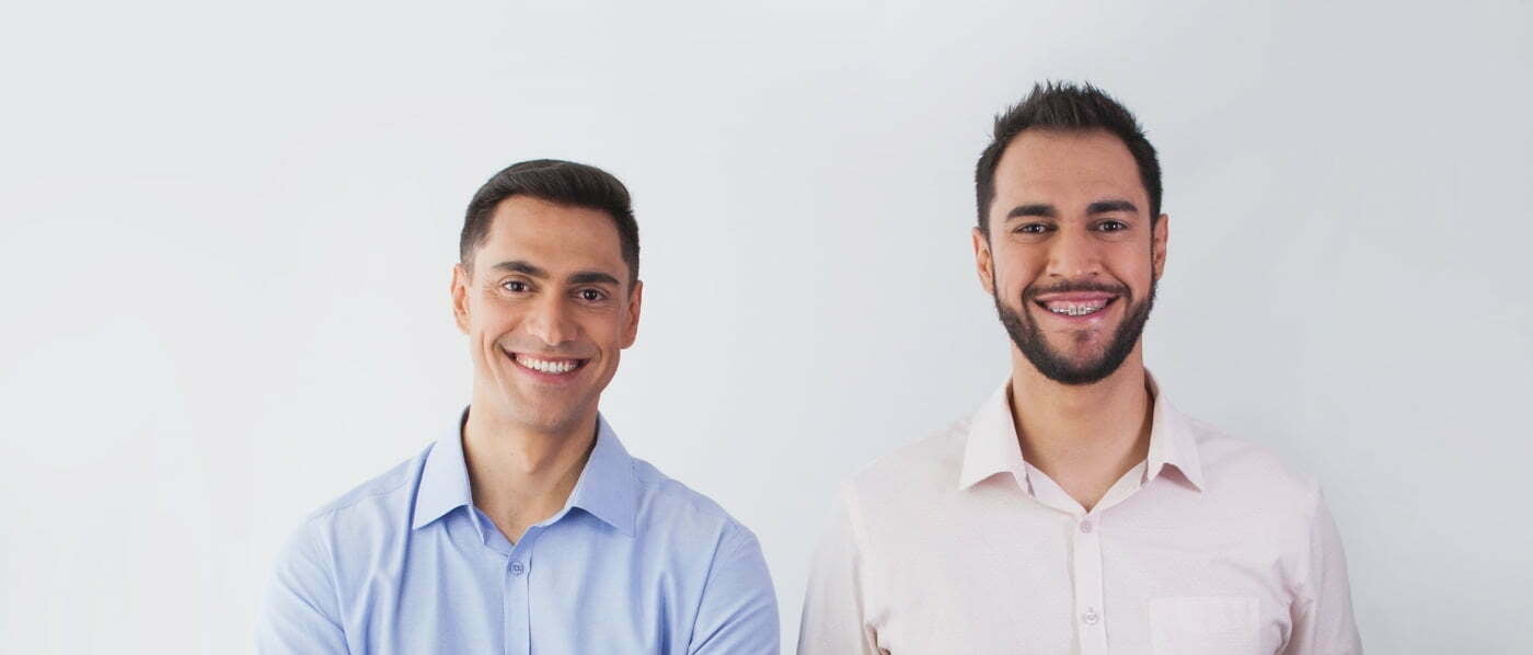 Anderson Gil e André Gil, irmãos e fundadores da Followize (foto: Drika Trevisan/ISSOaí Design).