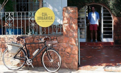 A frente do imóvel da Casa Samambaia: simplicidade é um conceito que elas preservaram em toda a jornada.