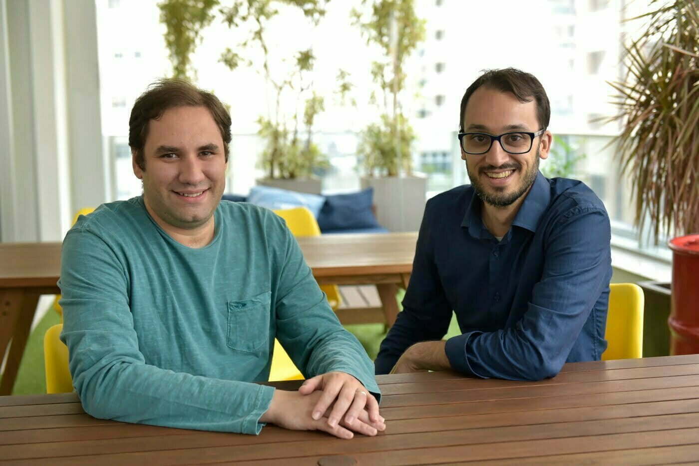 Software criado por Davi Reis e Diego Nogueira usa machine learning para tornar a publicidade dentro do jornalismo o menos invasiva e o mais fluida possível.