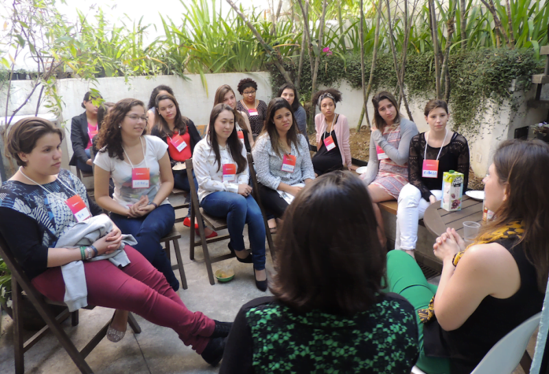 Roda de conversa em uma das edições do LideraBeta, curso de liderança para mulheres e um dos principais produtos da startup