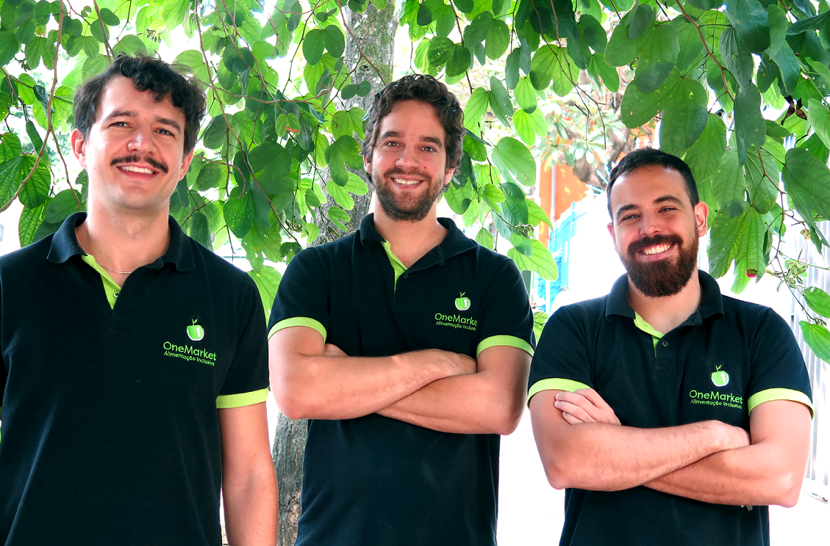 Lucas Marin, Henrique e Luiz queriam empreender em algo com potencial de mercado. Assim começou a história da OneMarket.