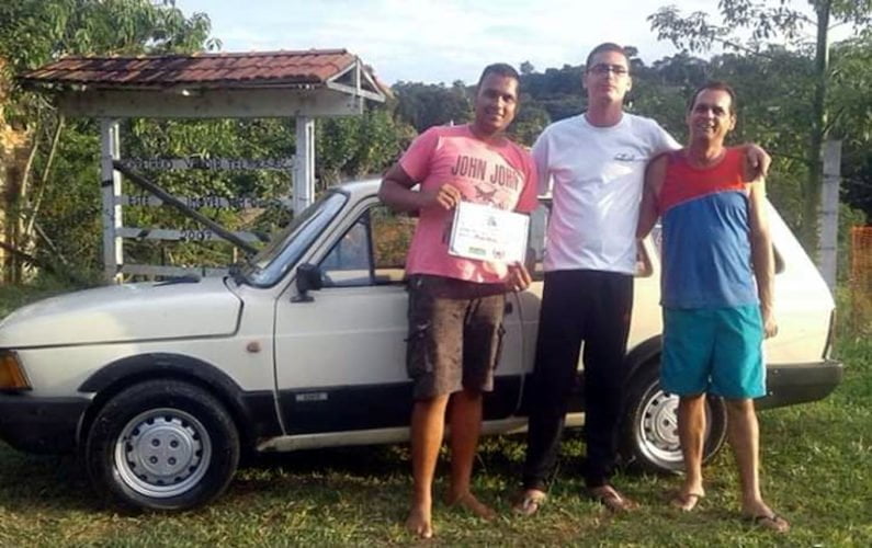 Luigi, Aroldo e Bruno com o Panorama 1984.