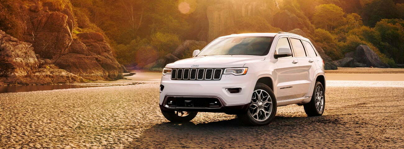 Jeep Grand Cherokee 2020 branco