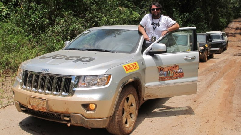 Jeep Grand Cherokee em expedição pela Venezuela com o jornalista Fernando Miragaya