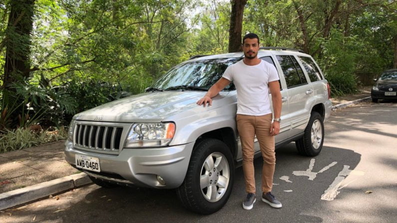 Paul Assumpção com seu Grand Cherokee Limited 2014