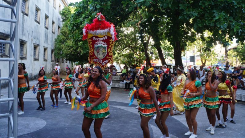 Pretinhas do Congo em apresentação na Casa da Cultura, em Goiana (PE, Brasil)