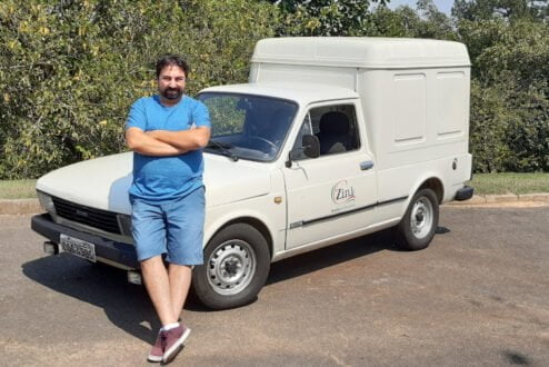 Marcelo Paolillo com seu Fiat 147 Fiorino