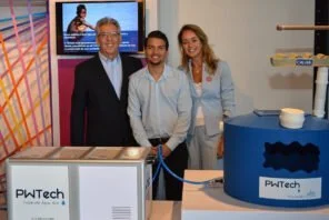 Fernando e Maria Helena, cofundadores da PWTech, com o engenheiro Jadson Lima (no centro), do time da PWTech.