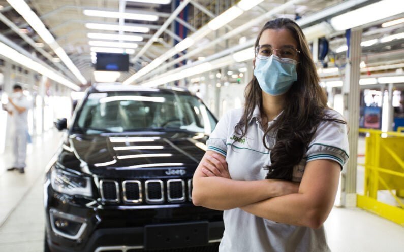 Juliana Coelho, plant manager do Polo Automotivo Jeep