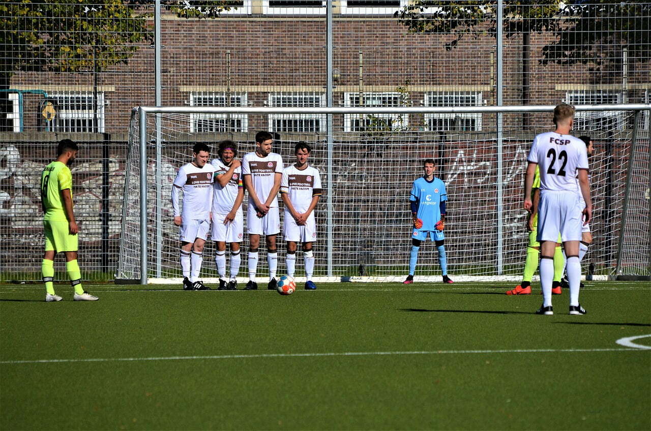 Faculdades Para Quem Quer Seguir Carreira No Futebol, Mas É Ruim De Bola