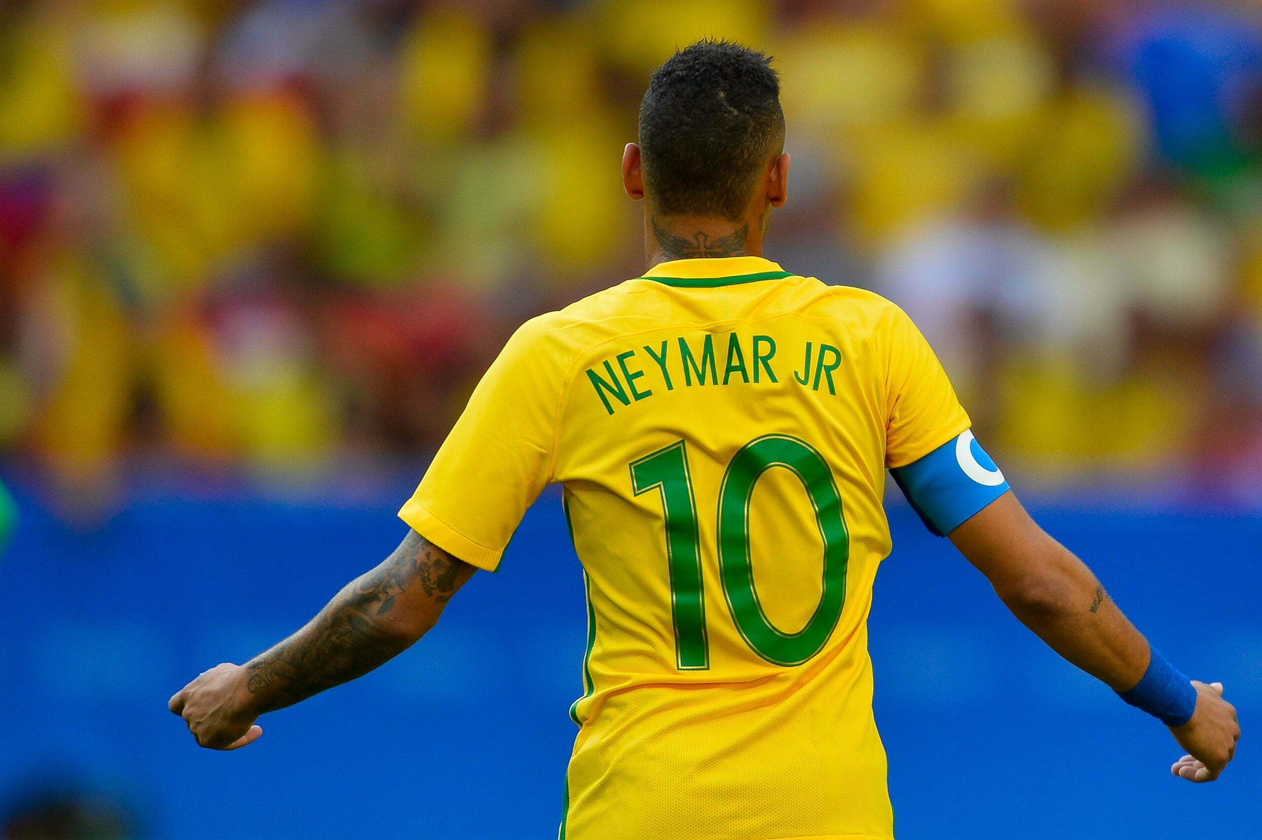 Neymar brinca sobre jogo do Brasil e diz que está no peso: Camisa