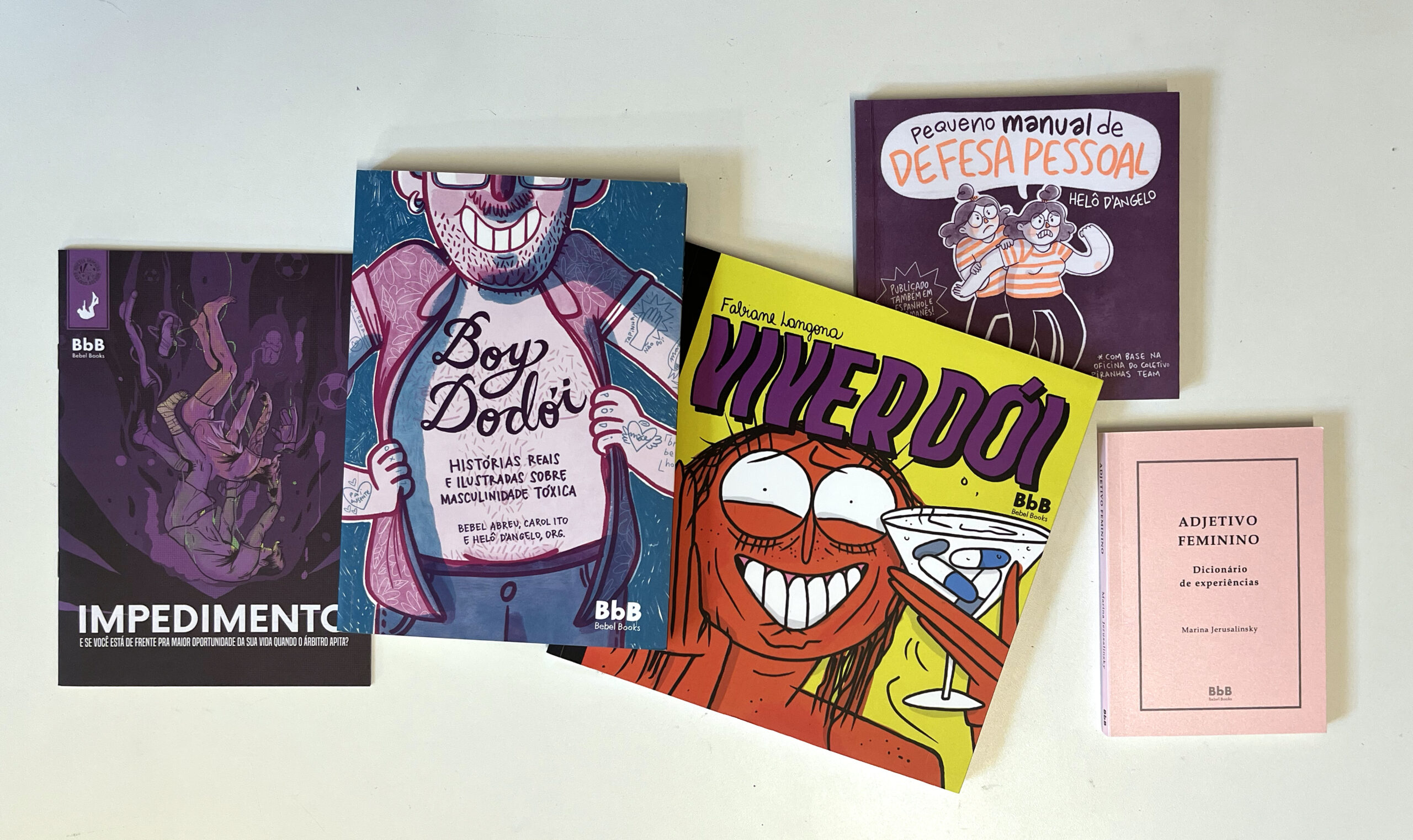 Algumas das obras do catálogo feminista da Bebel Books.